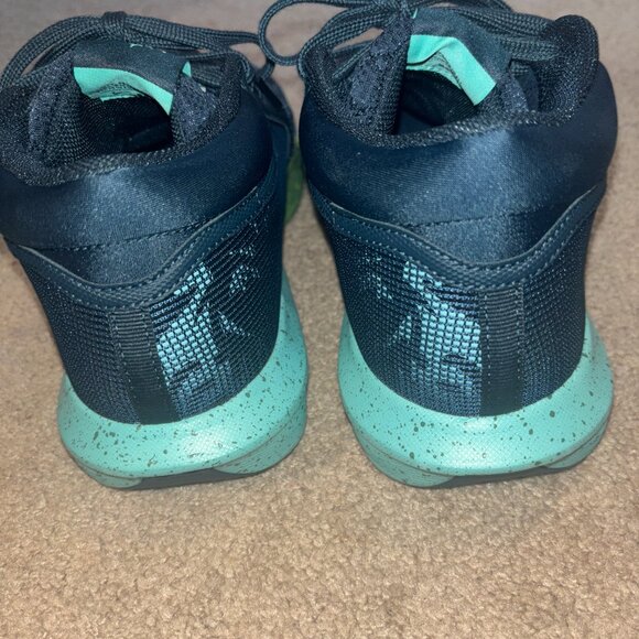 NEW Men's Nike Lebron Witness 8 Basketball Shoes 10M (fits like 9M) - Picture 4 of 12